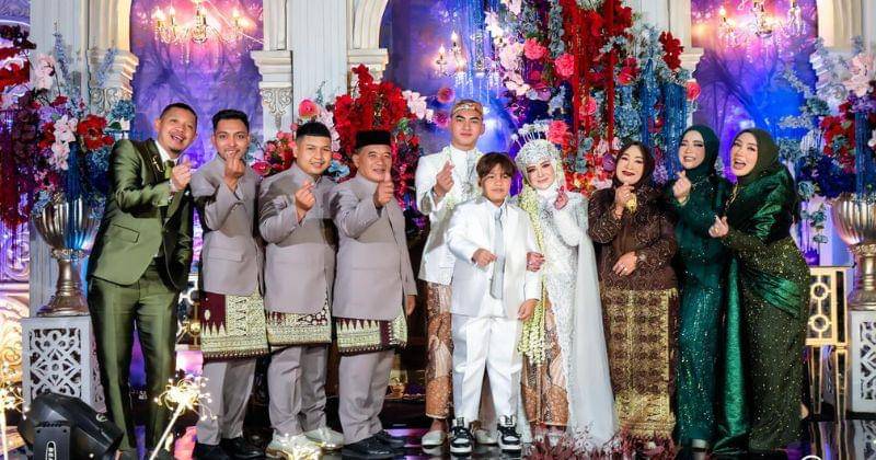 Instagram.com/inee_emi